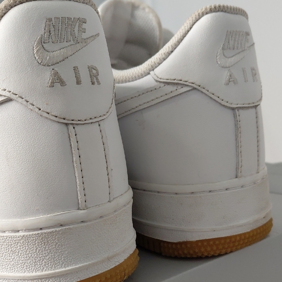 Nike White and Blue Sneakers - Picture 4 of 7